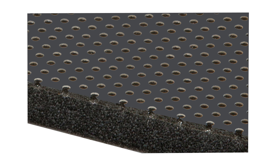 Bildausschnitt des Querschnitts einer schwarzen und gelochten Matte 1165A, die zur Schalldämmung eingesetzt werden kann.